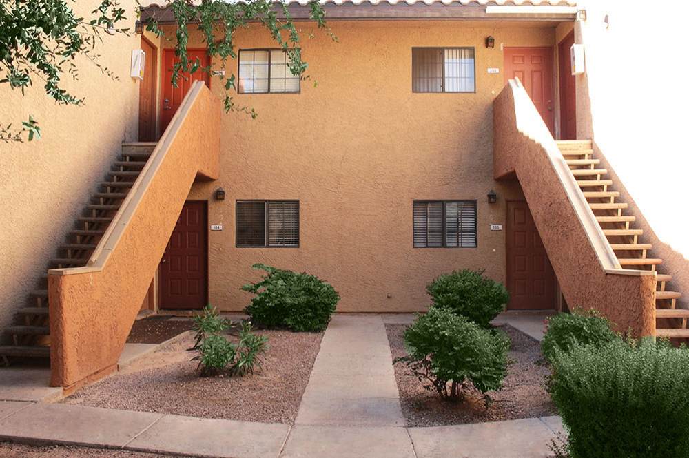 Apartment for Lease Reno Ave.